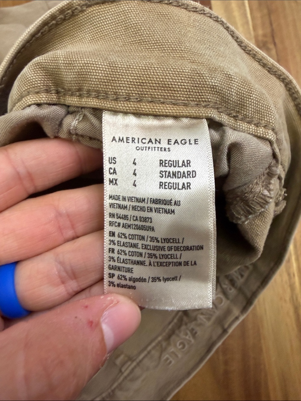 American Eagle High Rise Straight Khaki Cargo Pants - Picture 4 of 9